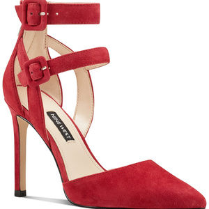 Nine West Tereza Pointed-Toe Pumps size 8.5